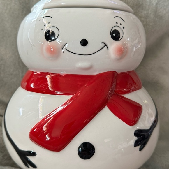 2023 JOHANNA PARKER CARNIVAL COTTAGE CHRISTMAS WINTER SNOWMAN COOKIE JAR NEW - Picture 4 of 11